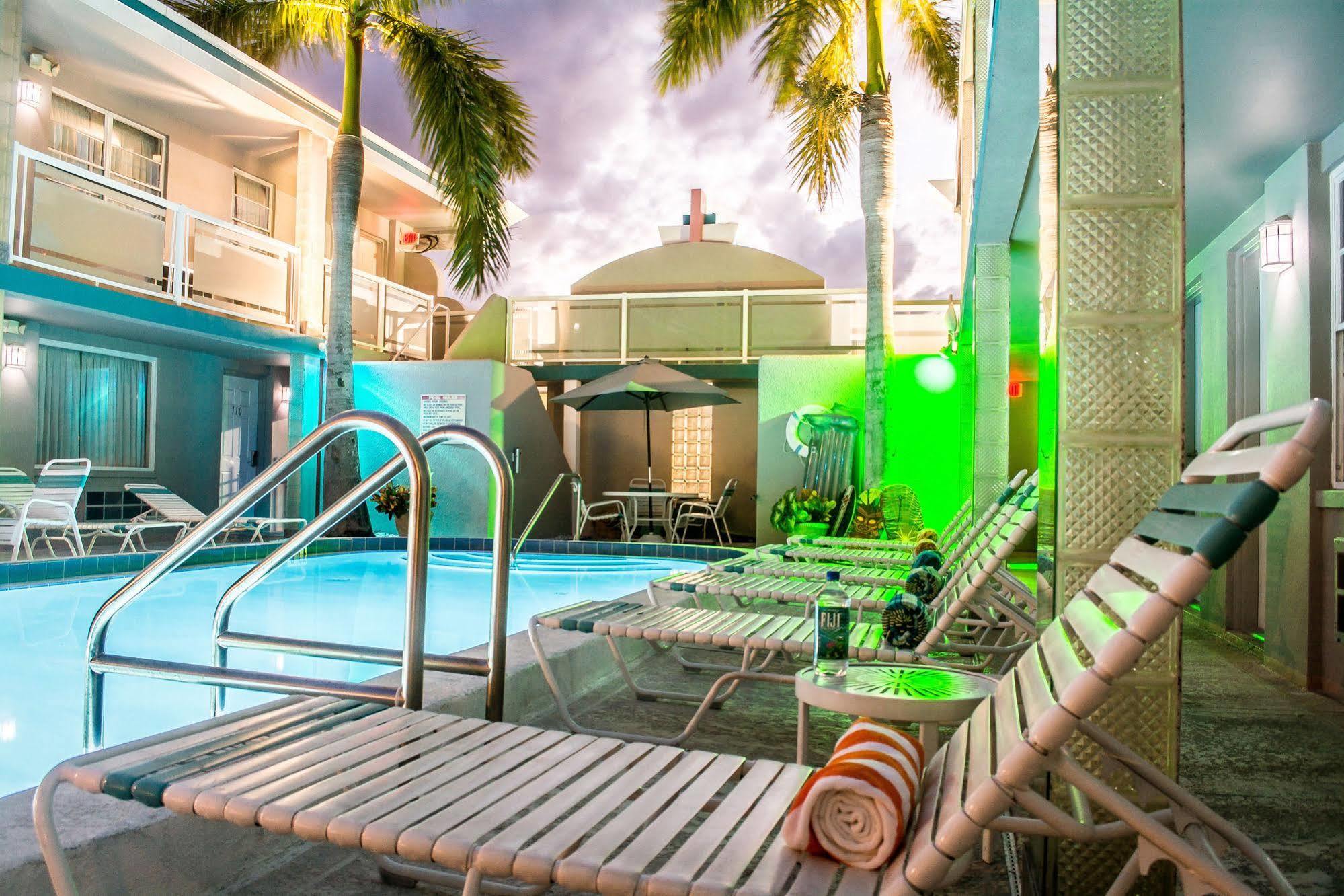 Camelot Beach Suites 클리어워터 비치 외부 사진