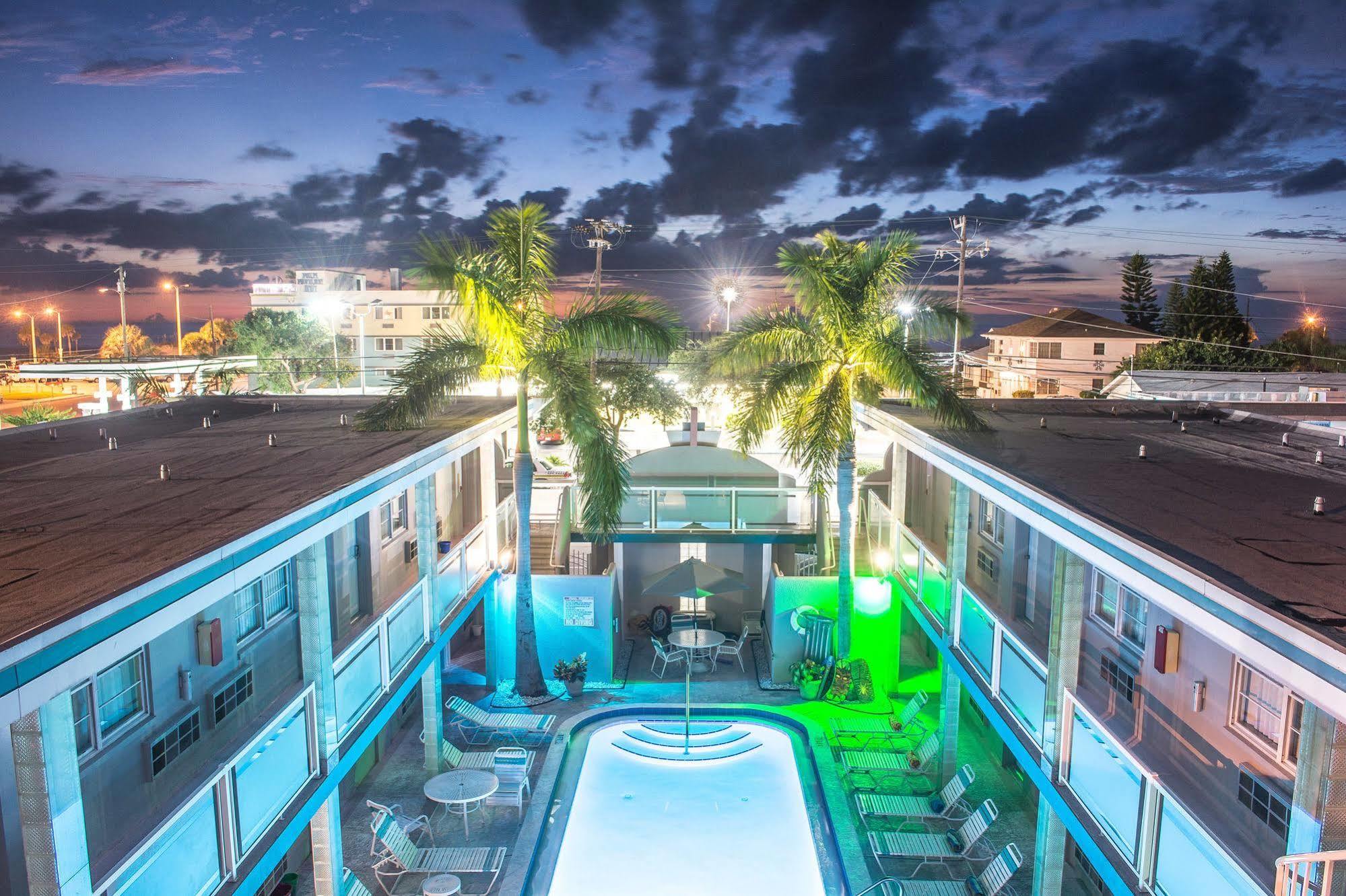 Camelot Beach Suites 클리어워터 비치 외부 사진